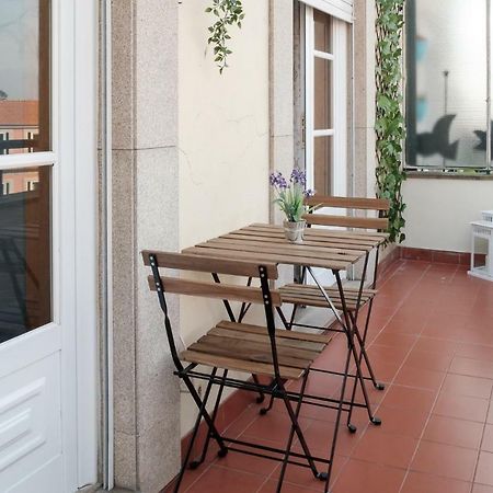Apartment With Balcony In The Square Porto Exteriér fotografie