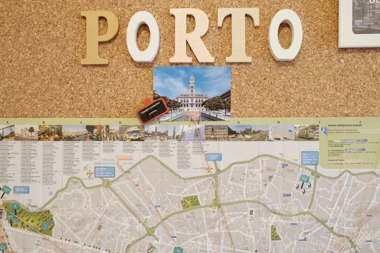 Apartment With Balcony In The Square Porto Exteriér fotografie